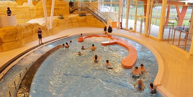 Image Piscine L'émeraude de Louvroil