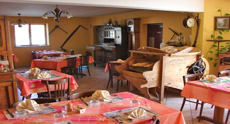 Image La Petite Charrue - Restopolitan - Offre : Entrée + Plat au choix à la Carte (hors Menu)