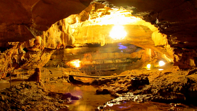 Image Les Grottes de Baume les Messieurs